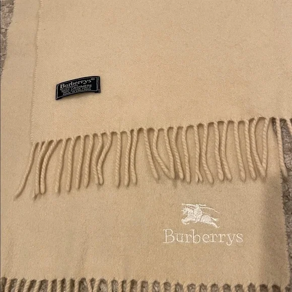 Burberry Vintage Beige 100% Cashmere Scarf - Picture 3 of 10